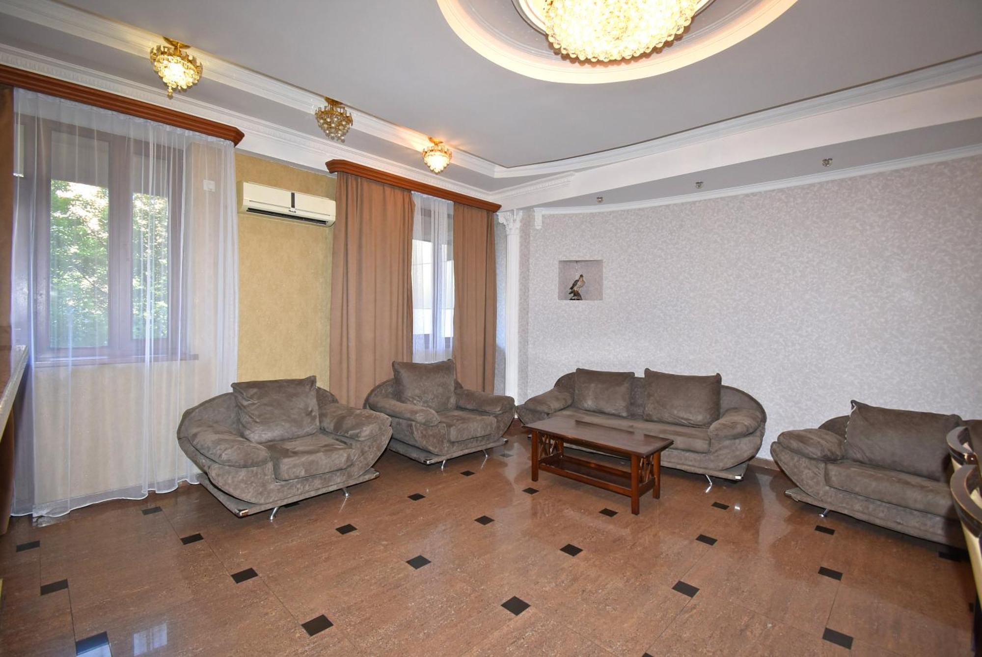 Armenak Apartment 5-Комнатная Yerevan Exterior photo